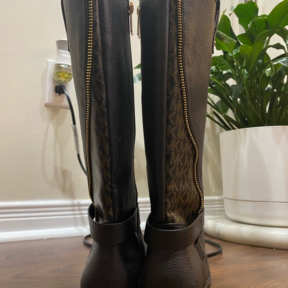Michael Kors boots - Picture 7 of 16